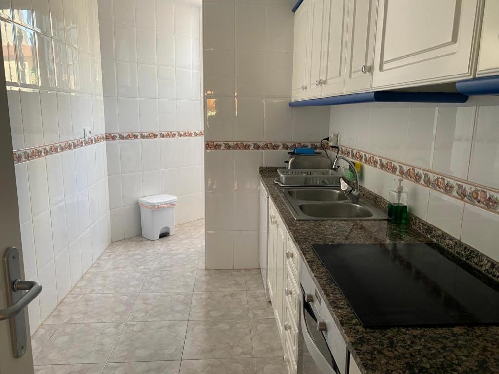 Bonito Apartamento En Primerla Linea De Playa دينايا المظهر الخارجي الصورة